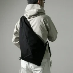 BAICYCLON BY BAGJACK / BCL-73 Triangle One Strap Bag