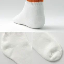 DECKA QUALITY SOCKS / Embroidered Skater Socks