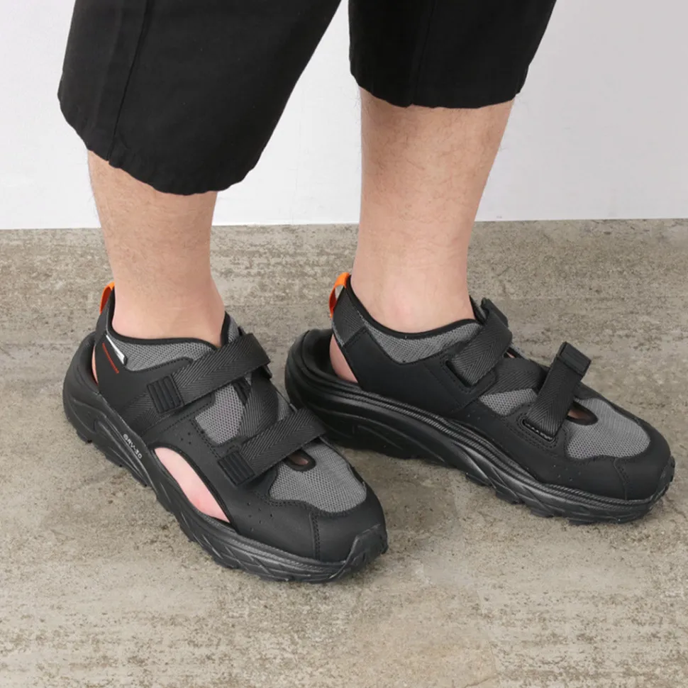 HI-TEC / East End Port Sandals