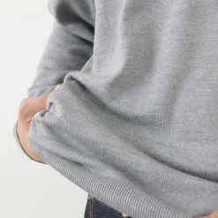JOHN SMEDLEY / Merino Wool 24 Gauge Crew Neck Knit
