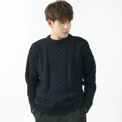 KERRY WOOLLEN MILLS / 5 gauge 3-ply aran cable crew neck heavy knit