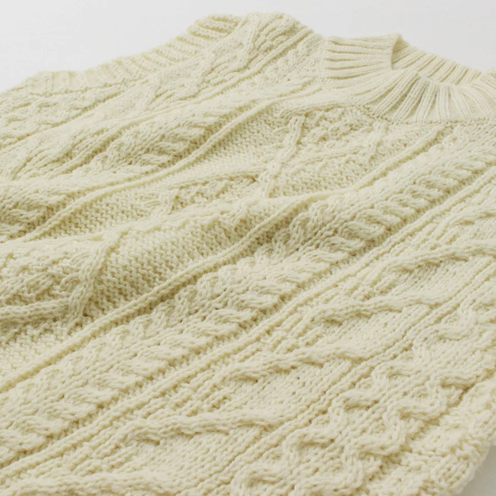 OLD DERBY KNITWEAR / Cable Turtle Slipover