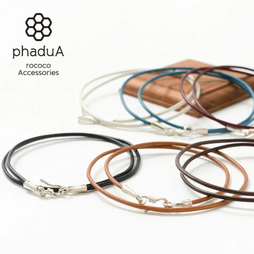 PHADUA / Leather choker necklace in Karen silver.