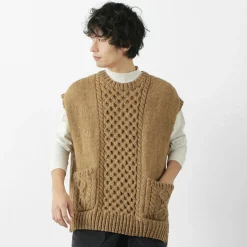 SLOW HANDS / Vegetable Dye Aran Drop Shoulder Knit Vest