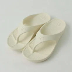 TELIC / Flip Flop 2 Recovery Thong Sandal